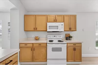2602 SW 12th Sq Square SW, Vero Beach, FL 32968 - Photo 16