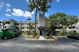 7547 NW 79th Ave, Tamarac, FL 33321 - Photo 2