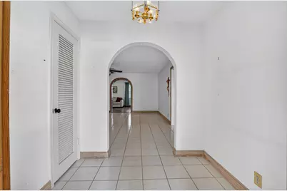 1370 SW 27th Place, Boynton Beach, FL 33426 - Photo 4