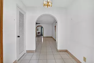 1370 SW 27th Pl, Boynton Beach, FL 33426 - Photo 4