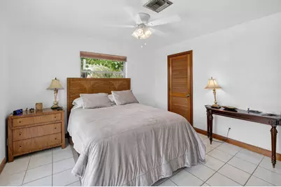 1370 SW 27th Place, Boynton Beach, FL 33426 - Photo 26