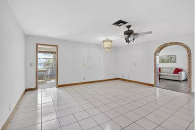 1370 SW 27th Place, Boynton Beach, FL 33426 - Photo 10