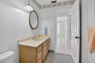 1370 SW 27th Pl, Boynton Beach, FL 33426 - Photo 18