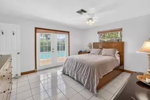 1370 SW 27th Pl, Boynton Beach, FL 33426 - Photo 24