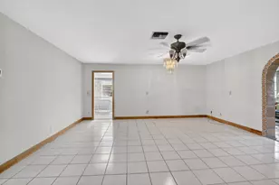 1370 SW 27th Pl, Boynton Beach, FL 33426 - Photo 12