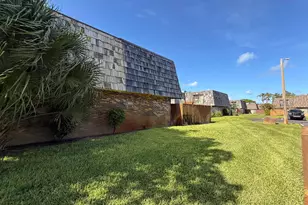 1684 Forest Lakes Cir, West Palm Beach, FL 33406 - Photo 2