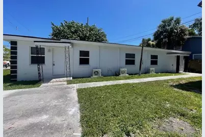 304 N Tamarind Avenue, West Palm Beach, FL 33401 - Photo 2