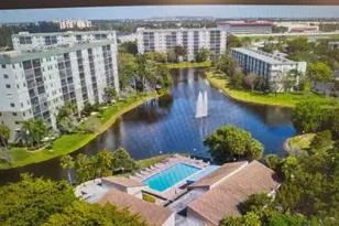 2308 S Cypress Bend Dr, Pompano Beach, FL 33069 - Photo 30