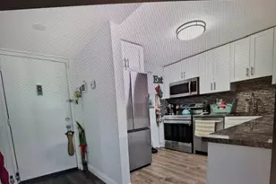 2308 S Cypress Bend Dr, Pompano Beach, FL 33069 - Photo 4