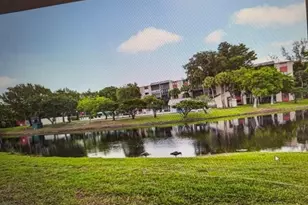 2308 S Cypress Bend Dr, Pompano Beach, FL 33069 - Photo 2