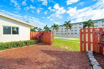 617 SE 8th Avenue, Deerfield Beach, FL 33441 - Photo 24