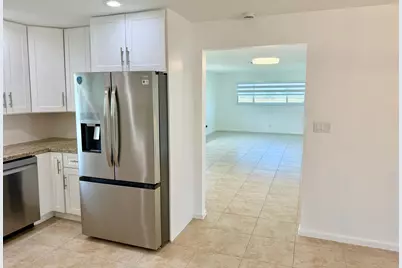 617 SE 8th Avenue, Deerfield Beach, FL 33441 - Photo 10