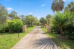 2910 Doe Trail, Loxahatchee, FL 33470 - Photo 2