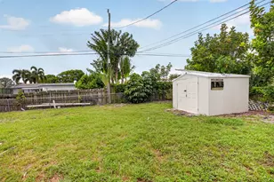 220 SW 10th Ave, Boynton Beach, FL 33435 - Photo 30
