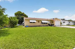 220 SW 10th Ave, Boynton Beach, FL 33435 - Photo 2