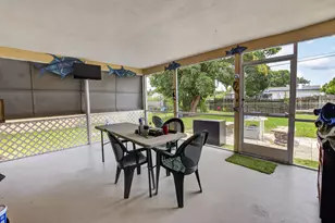 220 SW 10th Ave, Boynton Beach, FL 33435 - Photo 32
