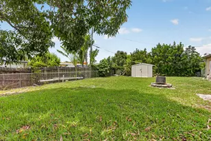 220 SW 10th Ave, Boynton Beach, FL 33435 - Photo 40