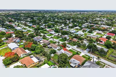 220 SW 10th Avenue, Boynton Beach, FL 33435 - Photo 52