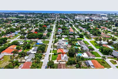 220 SW 10th Avenue, Boynton Beach, FL 33435 - Photo 48