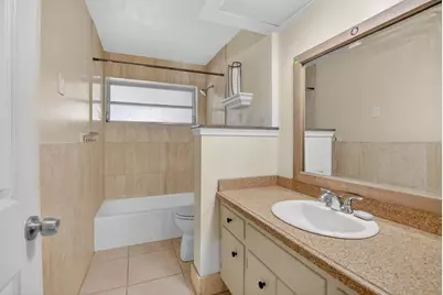 220 SW 10th Avenue, Boynton Beach, FL 33435 - Photo 26