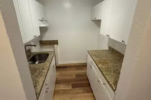 717 NE 10th Ave, Boynton Beach, FL 33435 - Photo 4