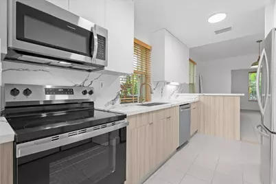 3611 SW 37th Avenue #19, Coconut Grove, FL 33133 - Photo 4