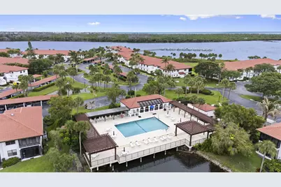 6102 SE Landing Way #14, Stuart, FL 34997 - Photo 2
