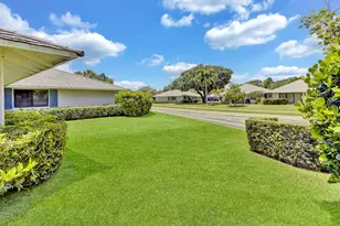 106 Club Dr, Palm Beach Gardens, FL 33418 - Photo 14