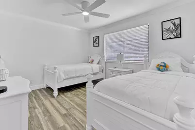 106 Club Drive, Palm Beach Gardens, FL 33418 - Photo 8