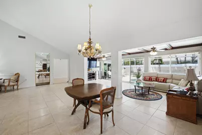 2319 Saratoga Bay Drive, West Palm Beach, FL 33409 - Photo 8