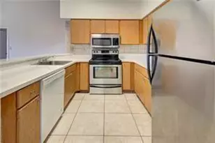 2445 SW 18th Terrace, Fort Lauderdale, FL 33315 - Photo 4