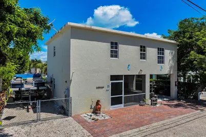 21 Poinciana Drive, Key Largo, FL 33037 - Photo 1