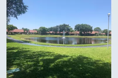 1028 Green Pine Boulevard #D, West Palm Beach, FL 33409 - Photo 2