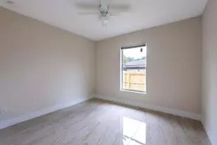 5173 Clouse Rd, West Palm Beach, FL 33417 - Photo 12