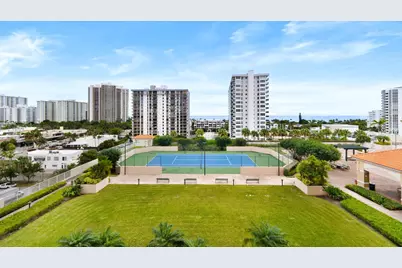 3020 NE 32nd Street #Unit 905, Fort Lauderdale, FL 33306 - Photo 2