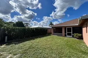 5795 SE Mitzi Ln, Stuart, FL 34997 - Photo 4