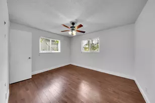 4935 NW 54th St, Tamarac, FL 33319 - Photo 20