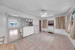 4935 NW 54th St, Tamarac, FL 33319 - Photo 14