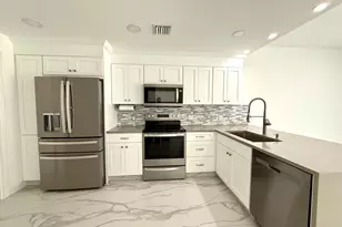 117 Waterford Dr, Jupiter, FL 33458 - Photo 2