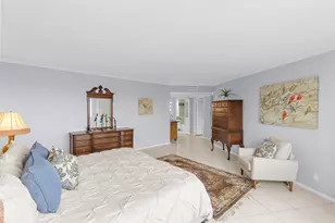 3000 Holiday Dr, Fort Lauderdale, FL 33316 - Photo 26