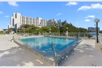 3000 Holiday Drive #1505, Fort Lauderdale, FL 33316 - Photo 40