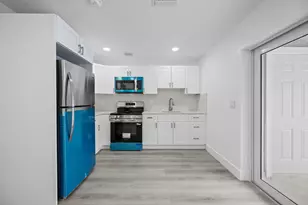 2807 Reo Ln, Palm Springs, FL 33461 - Photo 8