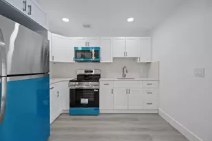 2807 Reo Ln, Palm Springs, FL 33461 - Photo 10