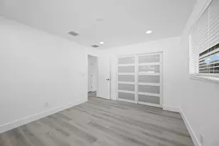 2807 Reo Ln, Palm Springs, FL 33461 - Photo 12