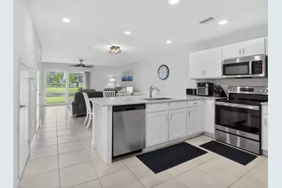 6762 Broadwater Lane, Lake Worth, FL 33467 - Photo 6