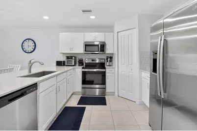 6762 Broadwater Lane, Lake Worth, FL 33467 - Photo 8