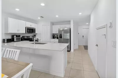 6762 Broadwater Lane, Lake Worth, FL 33467 - Photo 12