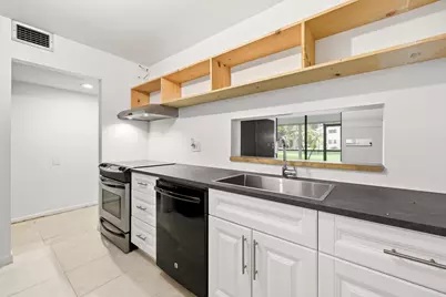 5160 Las Verdes Circle #Unit 101, Delray Beach, FL 33484 - Photo 6