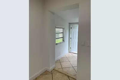 741 Roseland Drive, West Palm Beach, FL 33405 - Photo 8