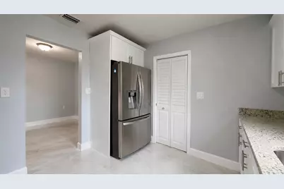 4894 Cyprus Lane, Haverhill, FL 33417 - Photo 4
